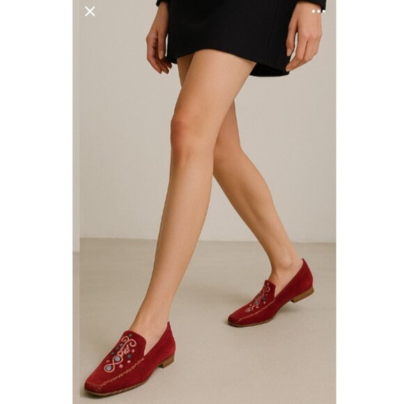 Bruno Magli Suede Embroidered Loafers Red Italy Square Toe Women’s Shoes Sze38.5 - Picture 1 of 10